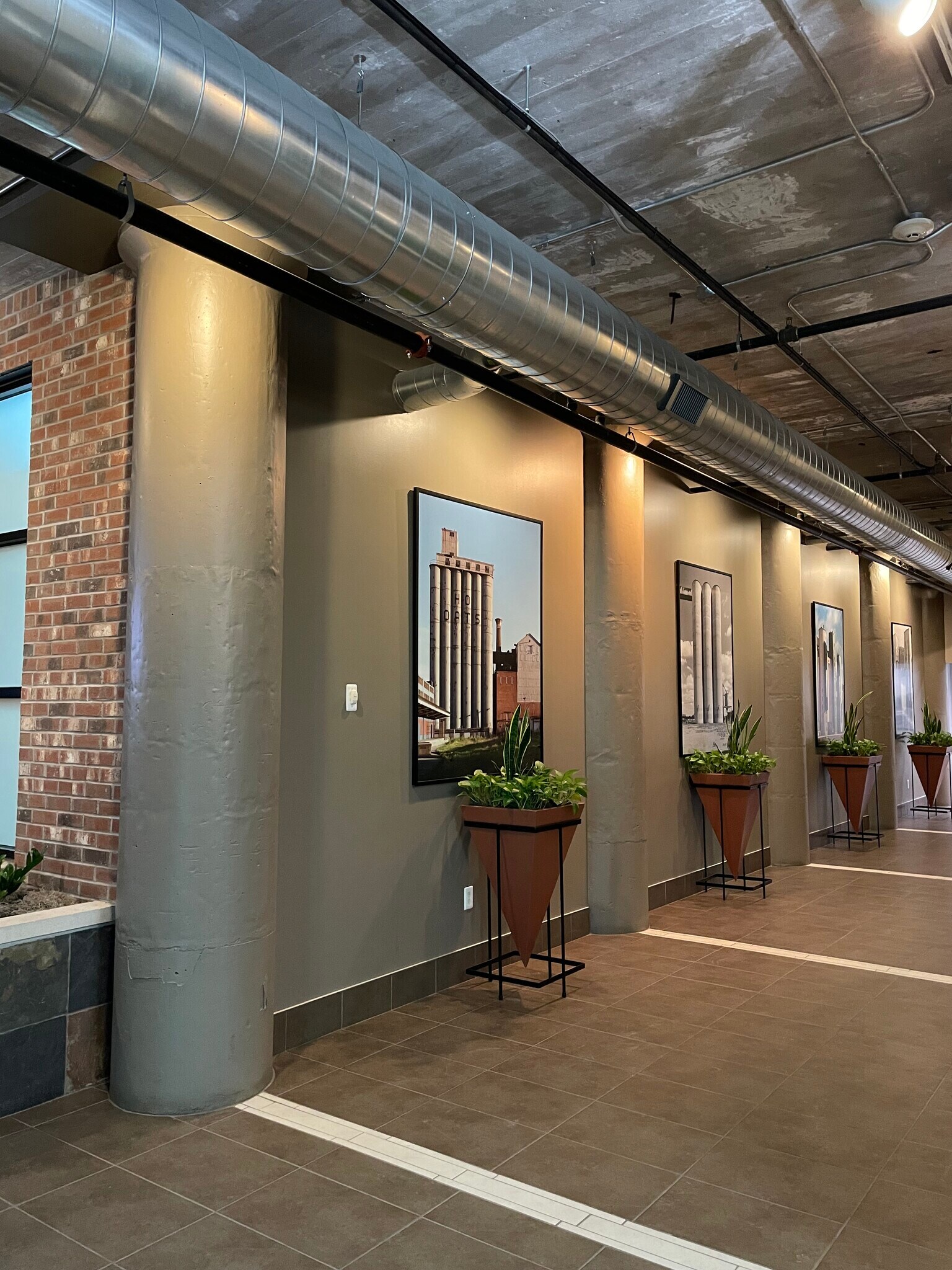 Lobby - 95 Perry St