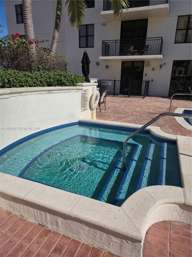 Building Photo - 888 Douglas Rd