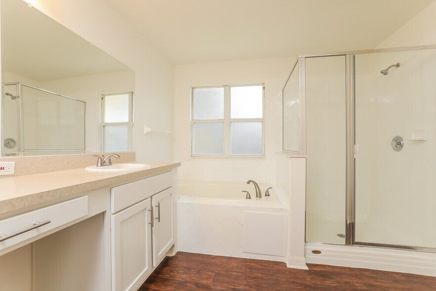 Building Photo - 2083 Casaba Cove Ave