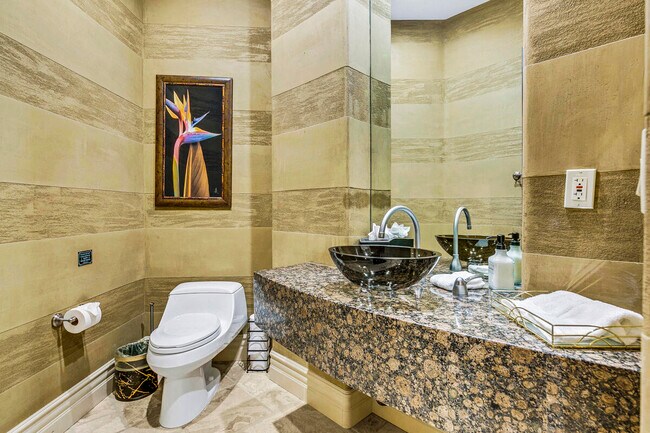 Building Photo - 41370 Sparkey Way