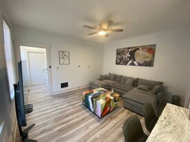 Building Photo - 1854 Hewitt Ave