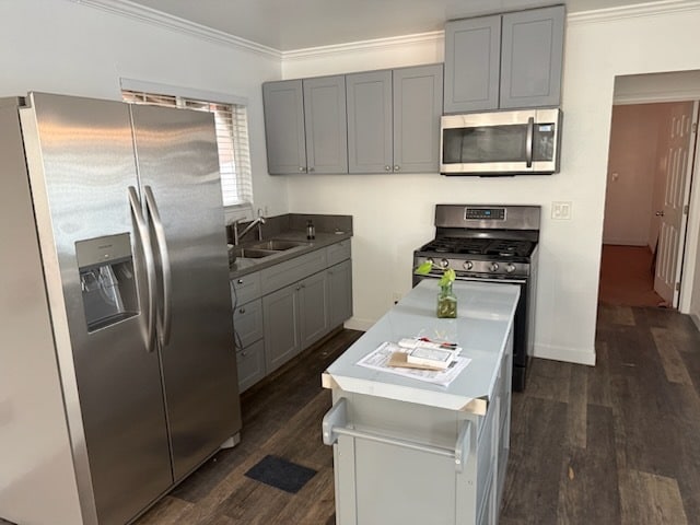 Building Photo - 454 E 63rd St