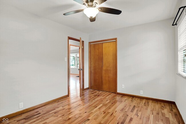 Building Photo - 1213 N Lesley Ave