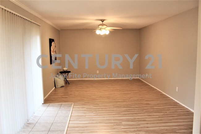 Building Photo - Super Cute 4/2/1 in East Plano For Rent!