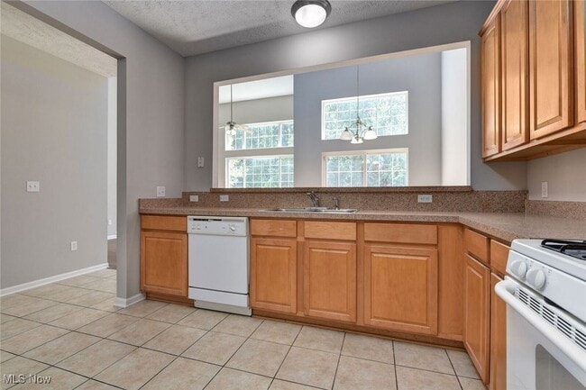 Building Photo - 29301 Hummingbird Cir