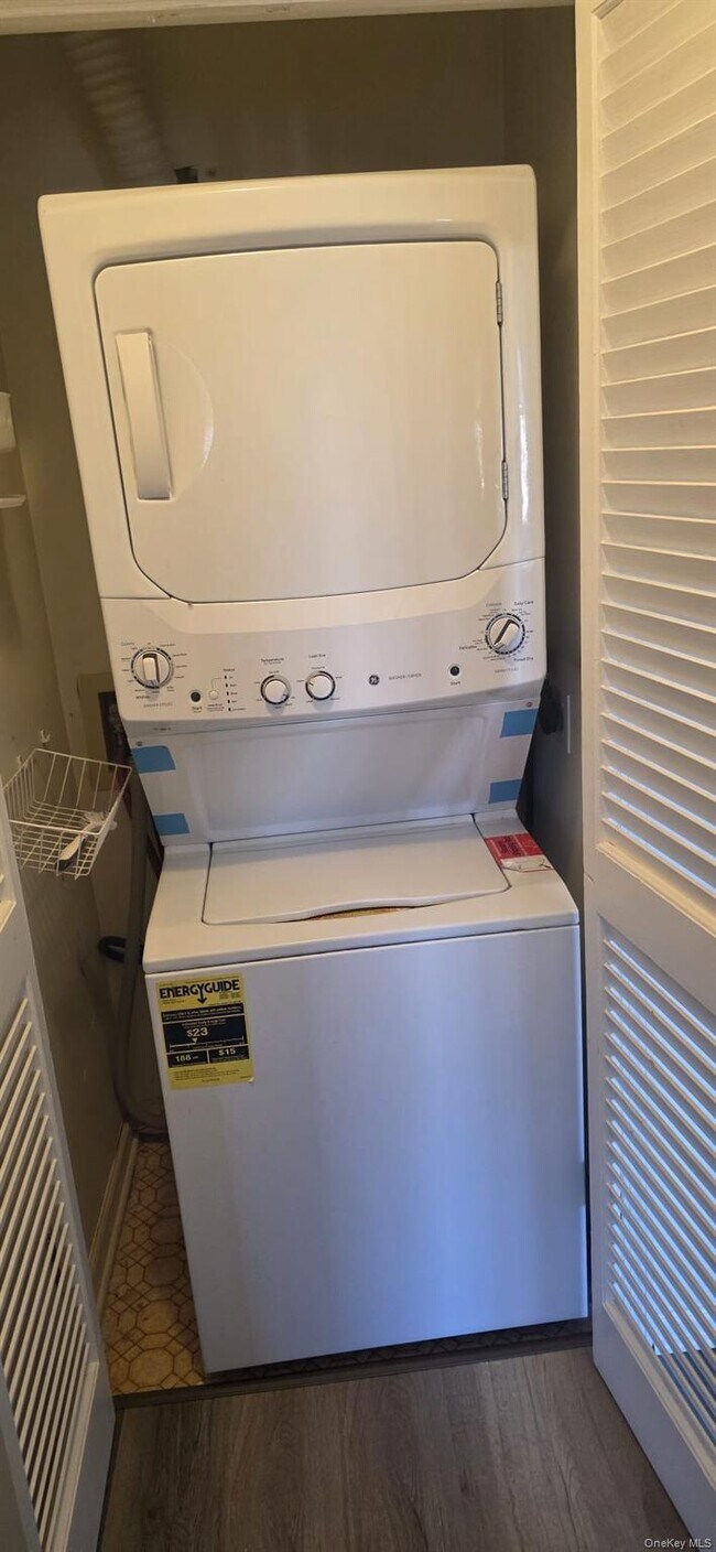 Building Photo - 29 Brittany Dr