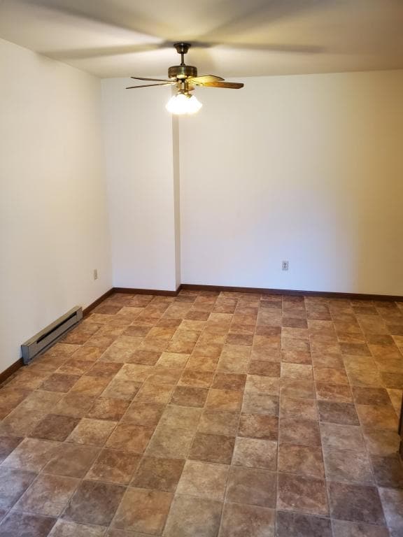 Building Photo - 1377 Doman Dr