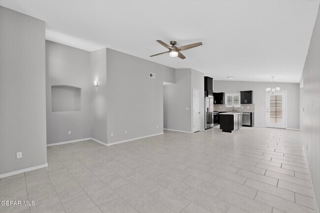 Building Photo - 13672 Baja Vista Ct