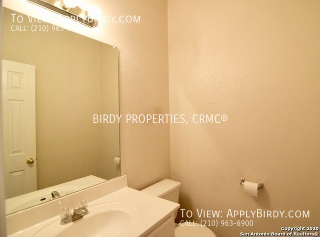 Building Photo - 410 Point Vly San Antonio, TX