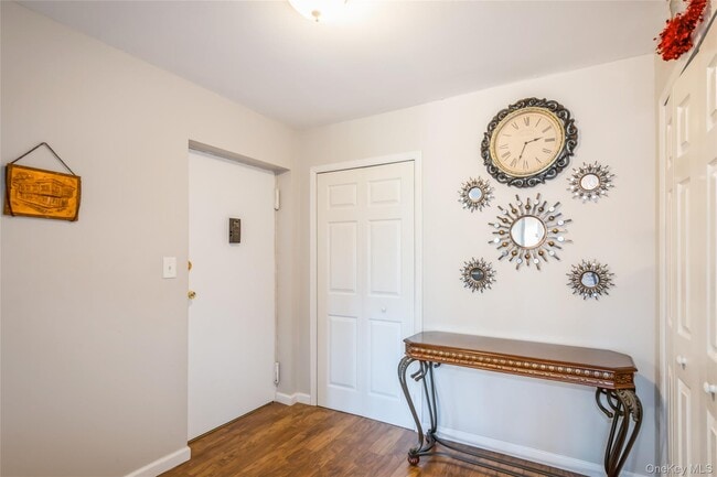 Building Photo - 138 Country Club Ln