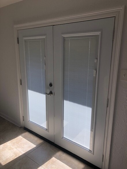 Double doors to patio area - 4340 Georgia Ave