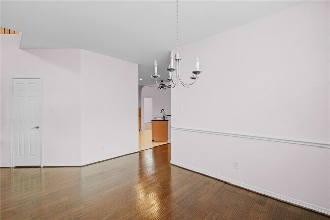 Building Photo - 1403 Lochstone Dr