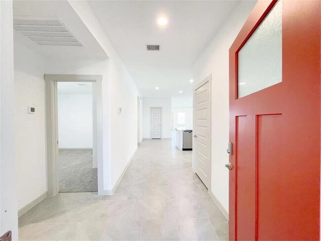 Building Photo - 28919 Yulee Mill Dr