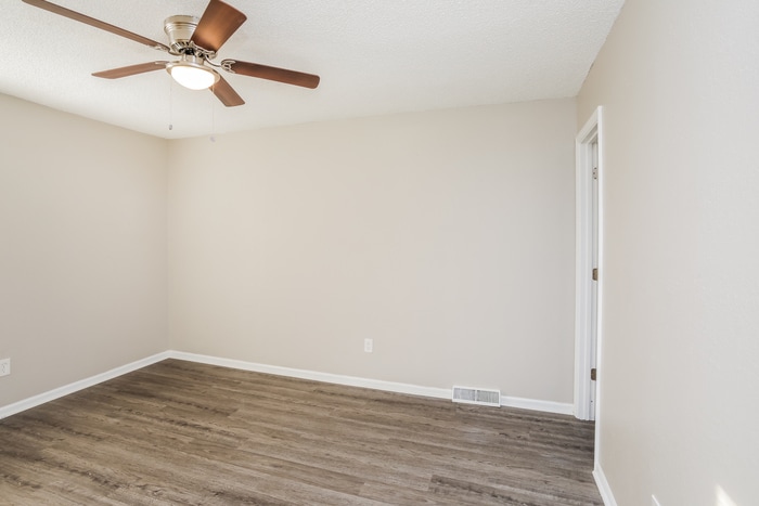 Building Photo - 19145 E 14th St N