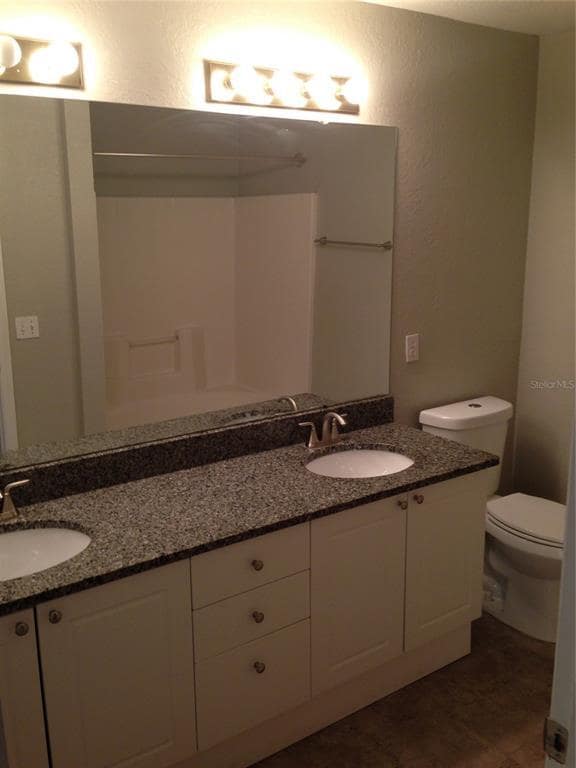 Building Photo - 3373 S Kirkman Rd