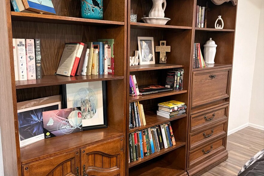 Building Photo - 809 NW 9th St