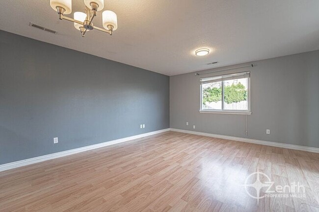 Building Photo - 15408 NE 90th St