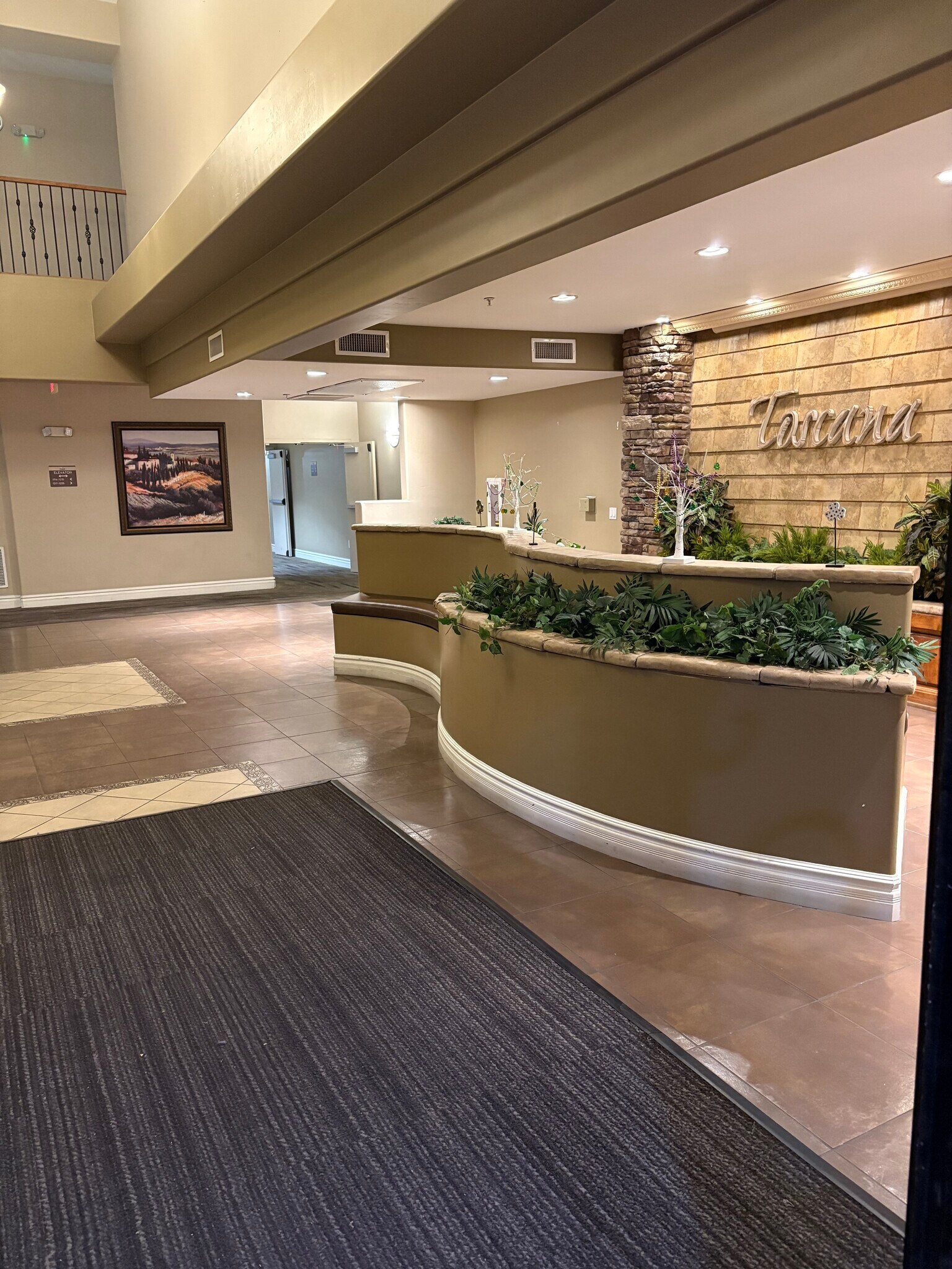 Building Photo - 5450 E Deer Valley Dr