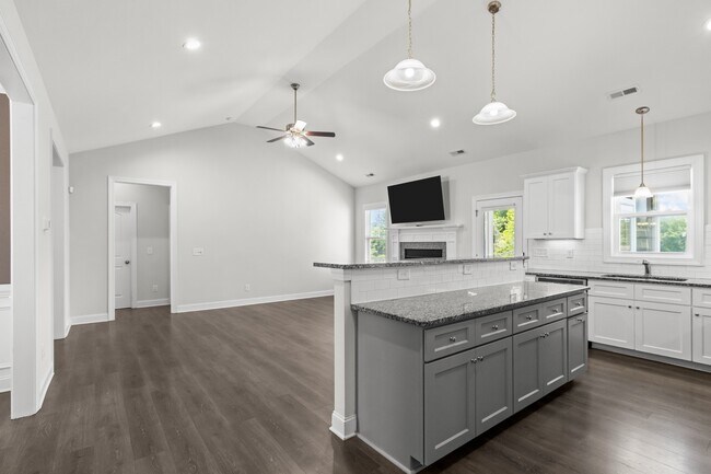 Building Photo - 36 Grazing Meadows Dr