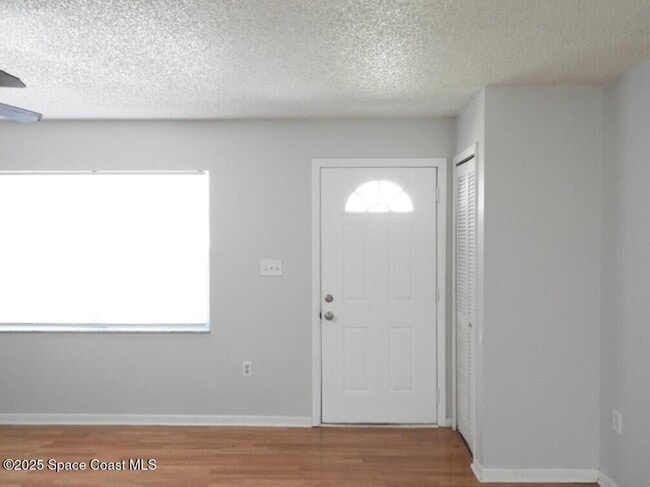 Building Photo - 1006 Wabash Rd SE