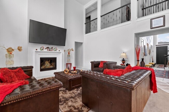 Building Photo - 21711 Emerton Cres Wy