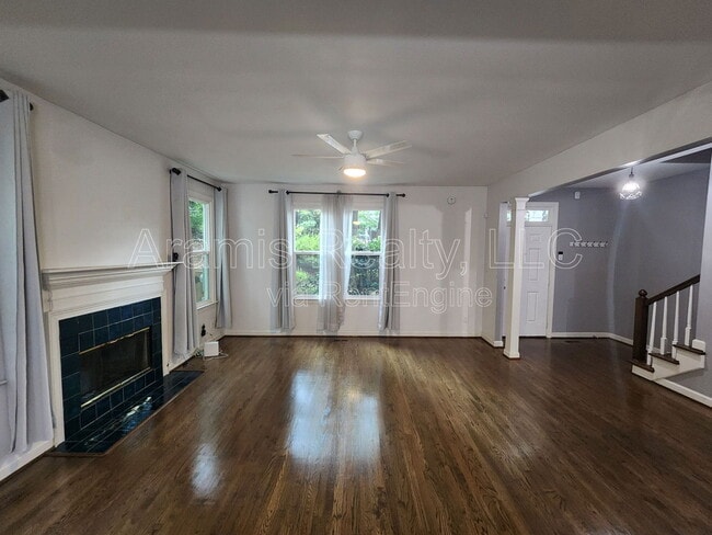 Building Photo - 613 Home Avenue SE