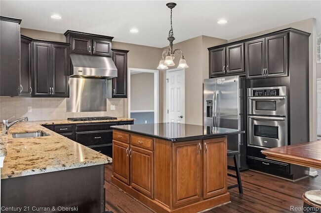 Building Photo - 50738 Calvert Isle Dr