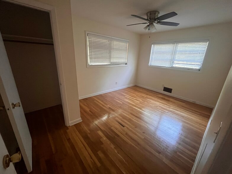 Building Photo - 1431 Southland Vista Ct NE