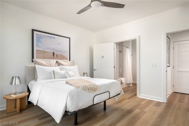 Building Photo - 11055 S Las Vegas Blvd