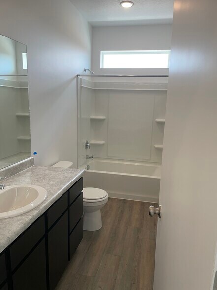 Building Photo - 3543 S Lydia Ann Ln