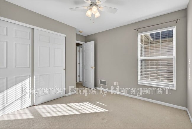 Building Photo - 1111 Ridgeway Dr