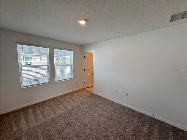 Building Photo - 8584 Daybreak St