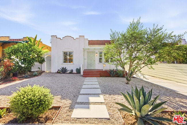 Building Photo - 6743 Arlington Ave