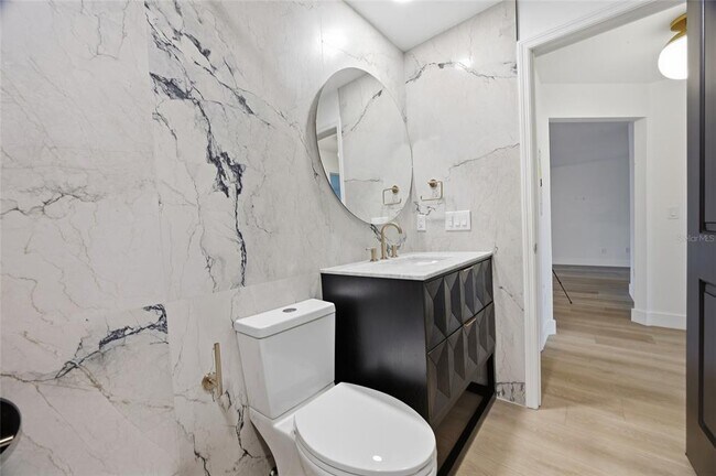 Building Photo - 13025 Village Chase Cir