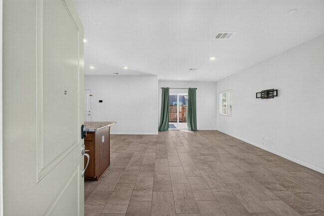 Building Photo - 3432 Bayou Way