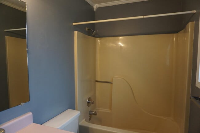 Building Photo - 331 Hudson Dr