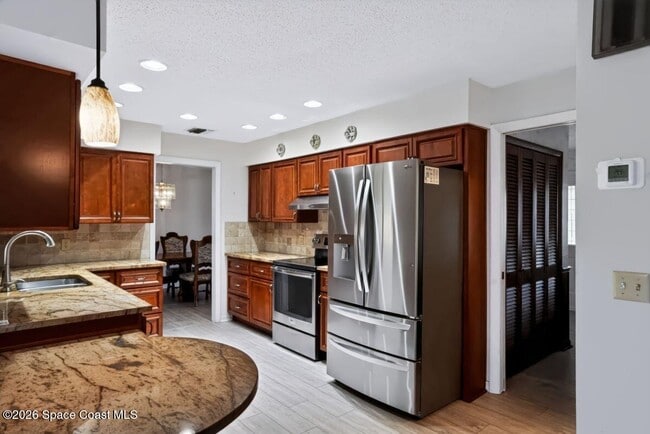 Building Photo - 741 Verbenia Dr