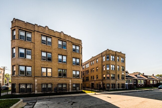 Building Photo - 7701 S Stewart