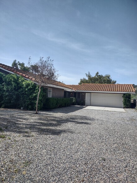 Building Photo - 37850 De Portola Rd