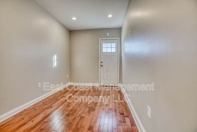 Building Photo - 1623 E Baltimore St