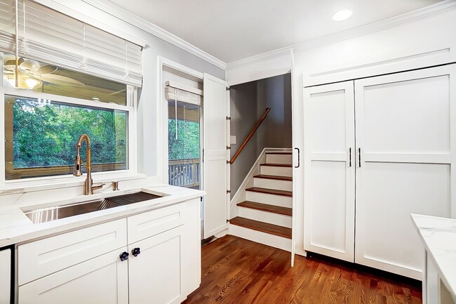 Building Photo - (Coming Soon) Beautiful Remodeled  Home in Historic Wilmore.