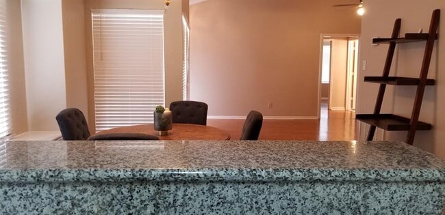 Building Photo - 36 Baron Ln