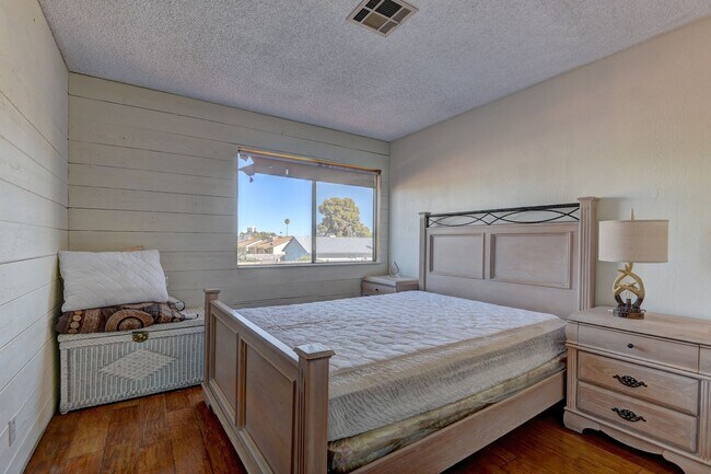Building Photo - 3751 El Camino Rd