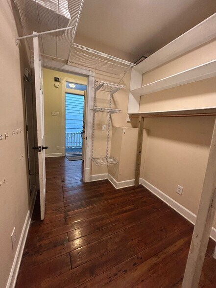 Building Photo - 13 Elizabeth St