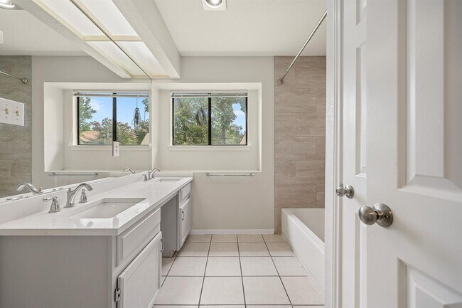 Building Photo - 8905 Bridgewood Trail