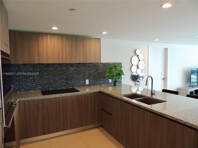 Building Photo - 1170 101st St