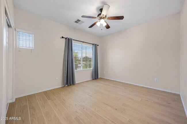 Building Photo - 11207 N 165th Ave