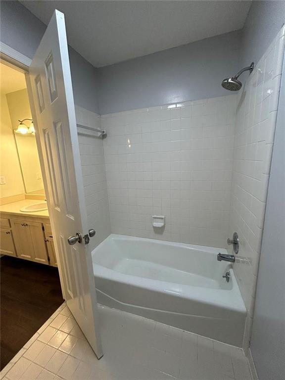 Building Photo - 1730 Paddlewheel Dr NE