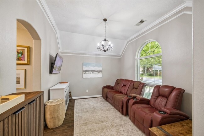 Building Photo - 16131 Castlegrove Ct