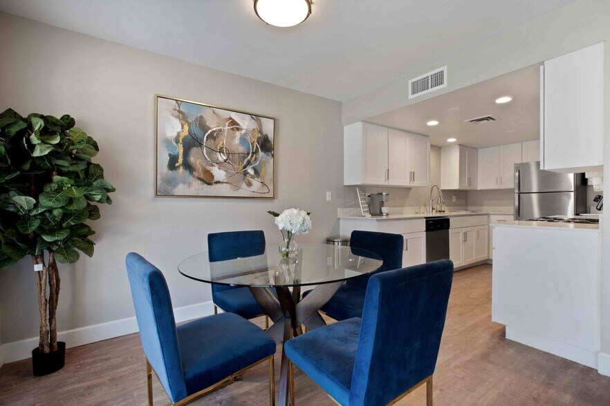 Shoreline at the Lakes 1525 E Baseline Rd Tempe AZ 85283 Apartment